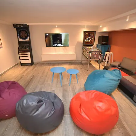 Place Apartment