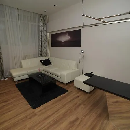 Place Apartment *
